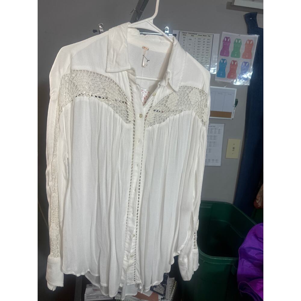 Free People Katie Bird Crochet Inset Button down top - Picture 3 of 11